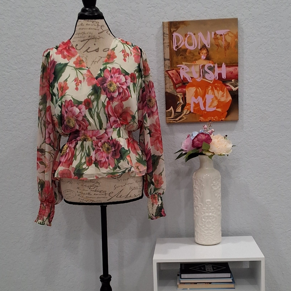 Express Floral V-Neck Peplum Top